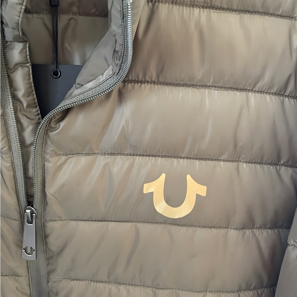 True Religion men’s puffer coat and jacket - Picture 3 of 9